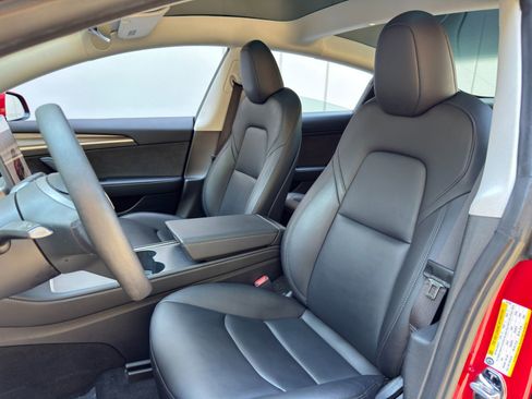 Used 2023 Tesla Model 3 Standard Range RWD image 37