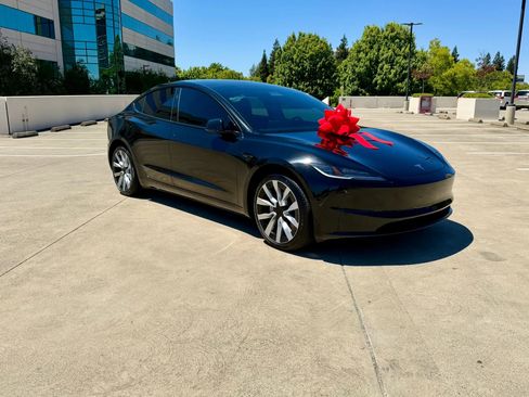 Used 2025 Tesla Model 3 RWD image 3