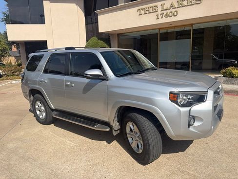 Used 2019 Toyota 4Runner SR5 Premium RWD image 10