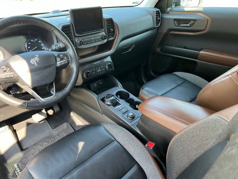 Used 2022 Ford Bronco Sport Outer Banks w/ Tech Package AWD/4WD image 21