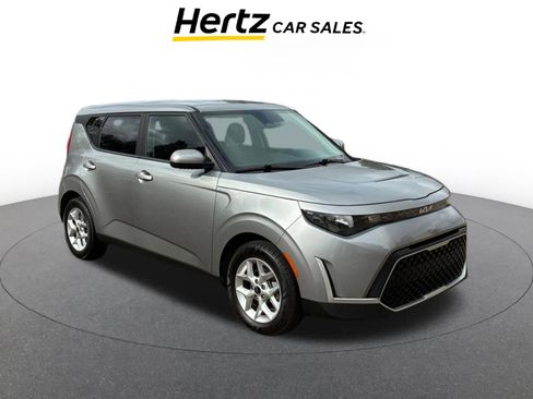 Used 2025 Kia Soul LX w/ LX Technology Package image 1