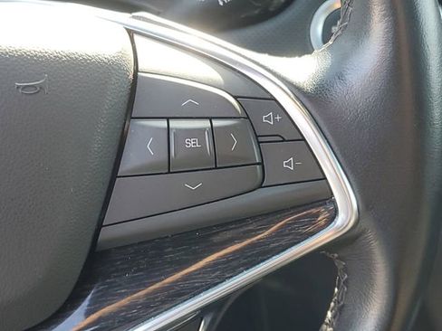 Certified 2023 Cadillac XT5 Premium Luxury FWD image 18