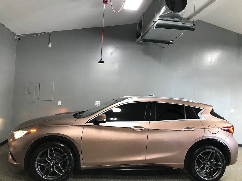 Used 2017 INFINITI QX30 Premium w/ Navigation Package FWD image 6