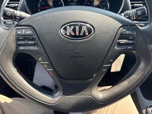 Used 2018 Kia Forte LX FWD image 12