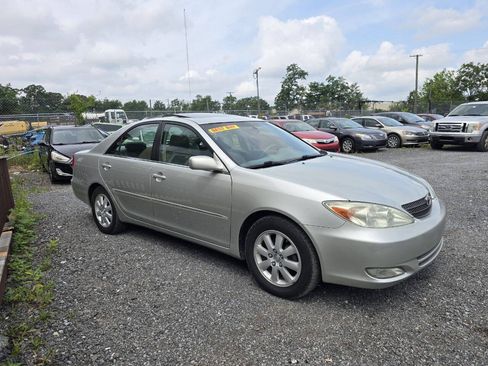 Used 2004 Toyota Camry XLE FWD image 7