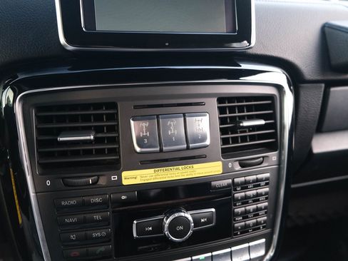 Used 2014 Mercedes-Benz G 63 AMG 4MATIC image 40