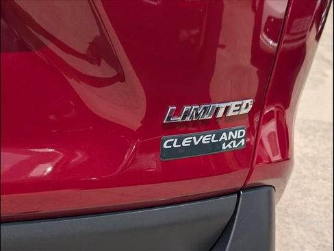 Used 2019 Toyota RAV4 Limited w/ Cold Weather Package FWD image 18