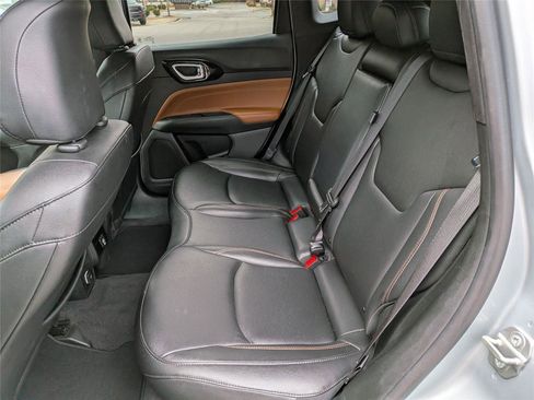 Certified 2024 Jeep Compass Limited image 15