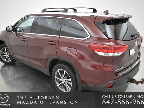 Used 2019 Toyota Highlander XLE image 7