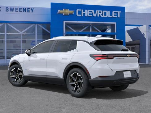 New 2026 Chevrolet Equinox EV LT AWD/4WD image 3