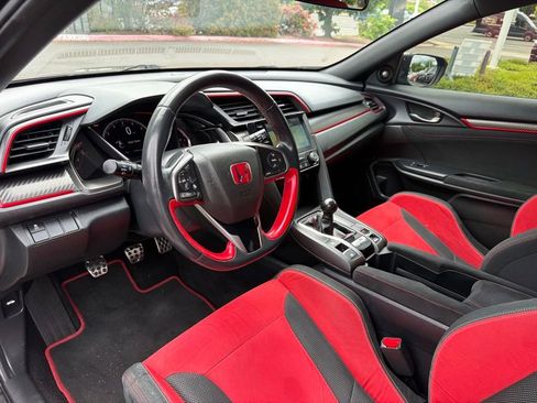 Used 2019 Honda Civic Type R image 15