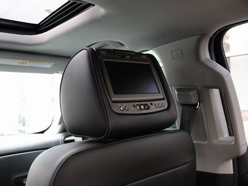 Used 2018 GMC Sierra 2500 Denali w/ Suspension Package, Off-Road image 30