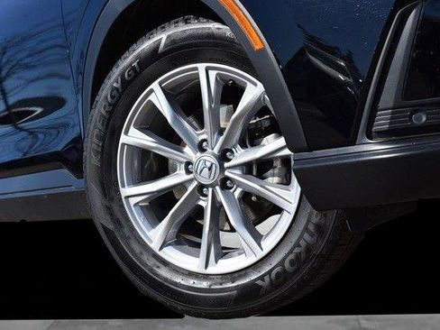 Used 2025 Honda CR-V EX-L image 3