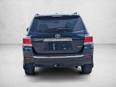Used 2012 Toyota Highlander 4WD w/ Tech Pkg image 6
