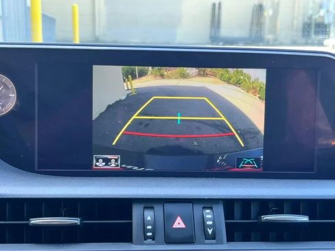 Used 2019 Lexus ES 350 w/ Premium Package FWD image 40