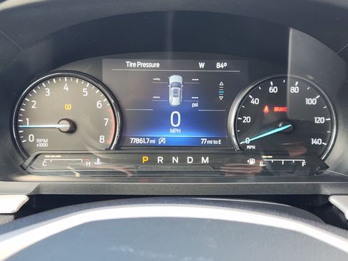 Used 2020 Ford Explorer XLT w/ Equipment Group 202A RWD image 16