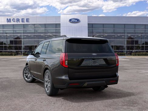 New 2027 Ford Expedition Platinum w/ Stealth Appearance Package RWD image 8