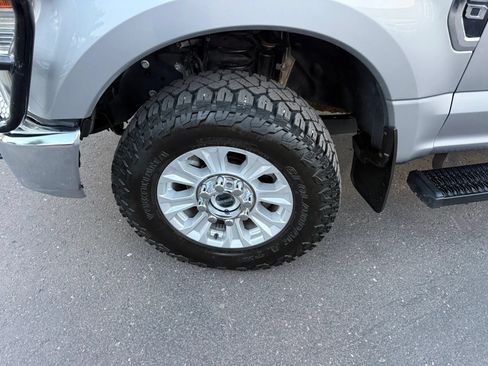 Used 2020 Ford F250 XLT AWD/4WD image 12