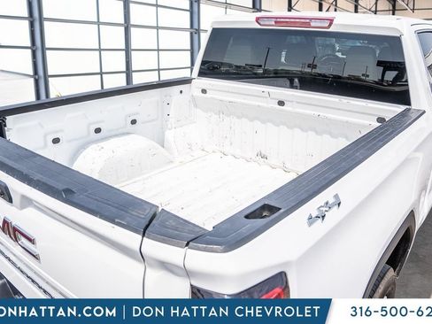 Used 2025 GMC Sierra 1500 SLT AWD/4WD image 30