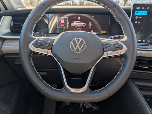 New 2026 Volkswagen Tiguan S image 9