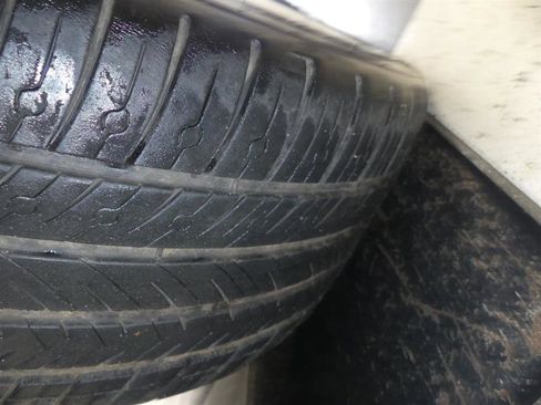 Used 2017 Jaguar XF R-Sport image 40