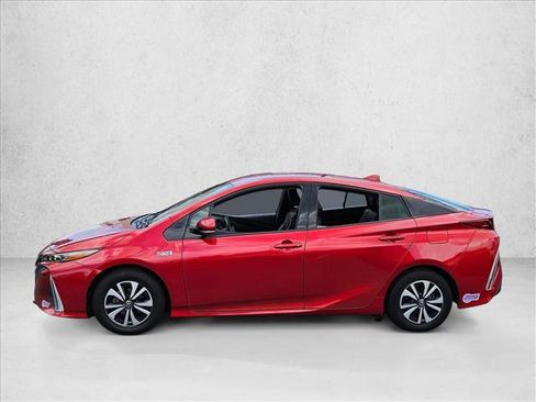 Used 2018 Toyota Prius Prime Premium w/ Carpet Mat Package FWD image 6