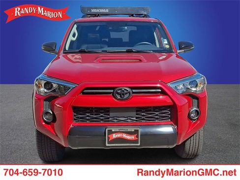 Used 2021 Toyota 4Runner Venture w/ Moonroof Package image 2