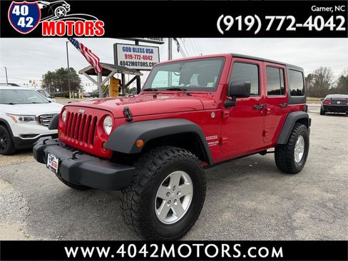 Used 2012 Jeep Wrangler Unlimited Sport image 1