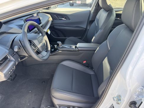 New 2026 Toyota Prius Limited image 2