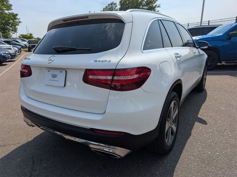 Used 2019 Mercedes-Benz GLC 300 4MATIC image 5