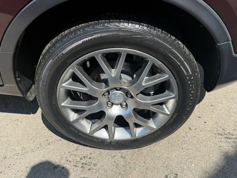 Used 2018 Buick Encore Sport Touring AWD/4WD image 8