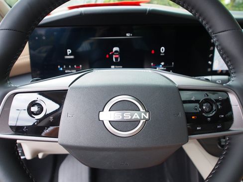 Used 2025 Nissan Murano Platinum w/ Cargo Package AWD/4WD image 24