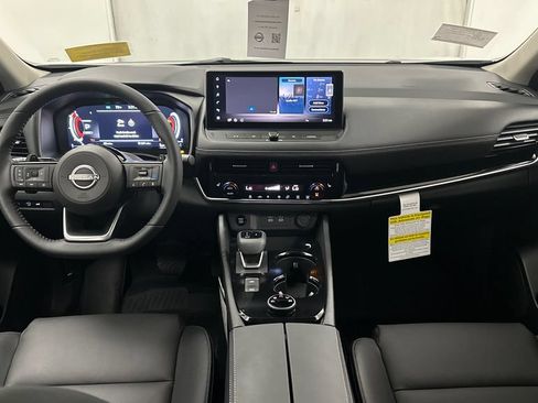 Used 2024 Nissan Rogue SL AWD/4WD image 27
