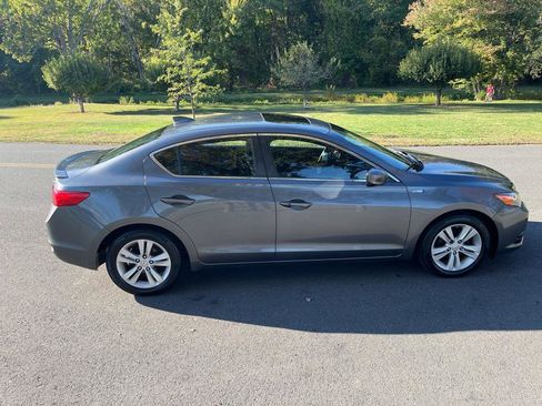 Used 2013 Acura ILX Hybrid w/ Technology Package FWD image 25