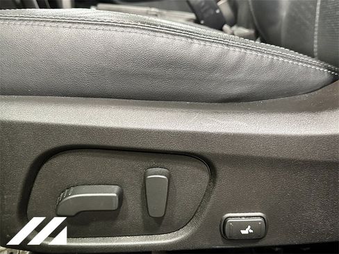 Used 2017 Subaru Forester 2.5i Touring w/ Popular Package #2 image 21
