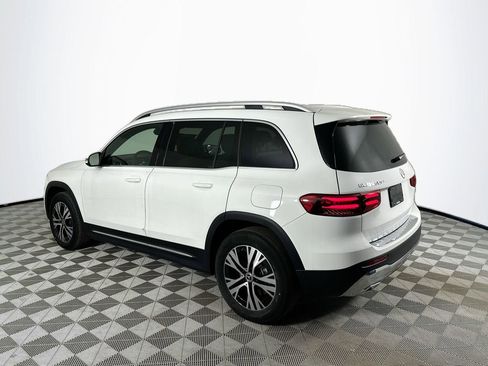 Used 2026 Mercedes-Benz GLB 250 4MATIC image 5