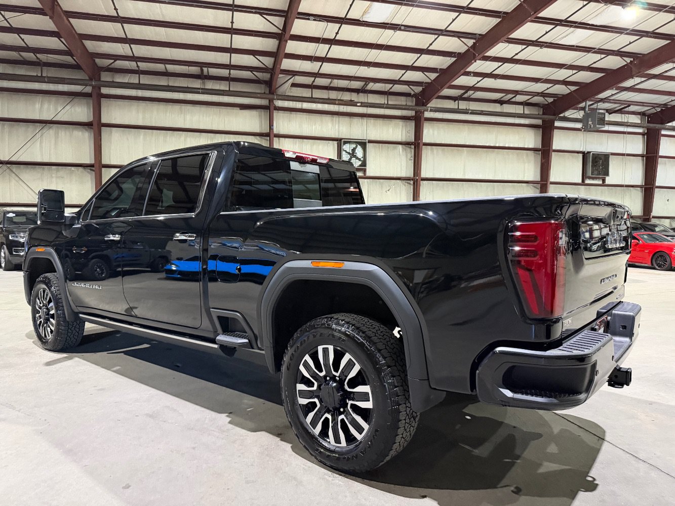 Used 2026 GMC Sierra 2500 Denali Ultimate AWD/4WD image 7