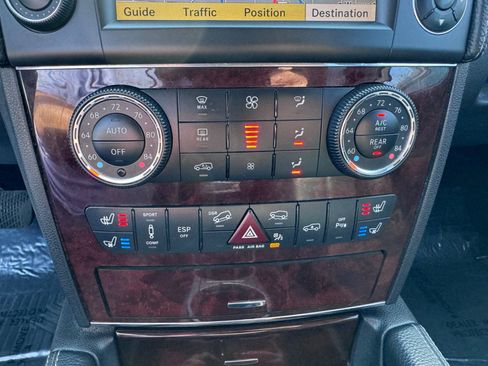 Used 2009 Mercedes-Benz GL 550 4MATIC image 26