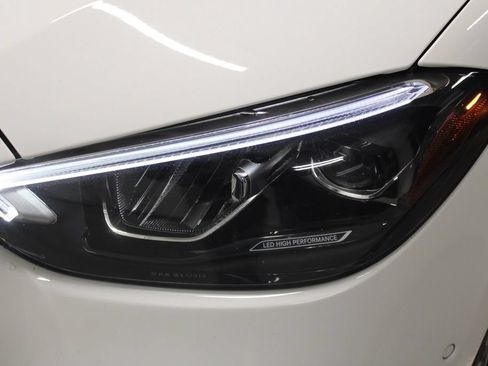 Certified 2022 Mercedes-Benz C 300 Sedan image 7