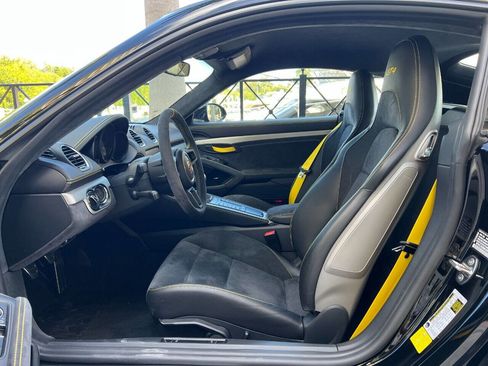 Used 2021 Porsche 718 Cayman GT4 image 14