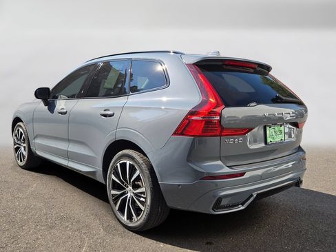 Certified 2023 Volvo XC60 B5 Plus w/ Climate Package AWD/4WD image 3