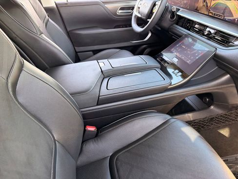 Certified 2026 INFINITI QX80 Luxe w/ Cargo Package AWD/4WD image 12