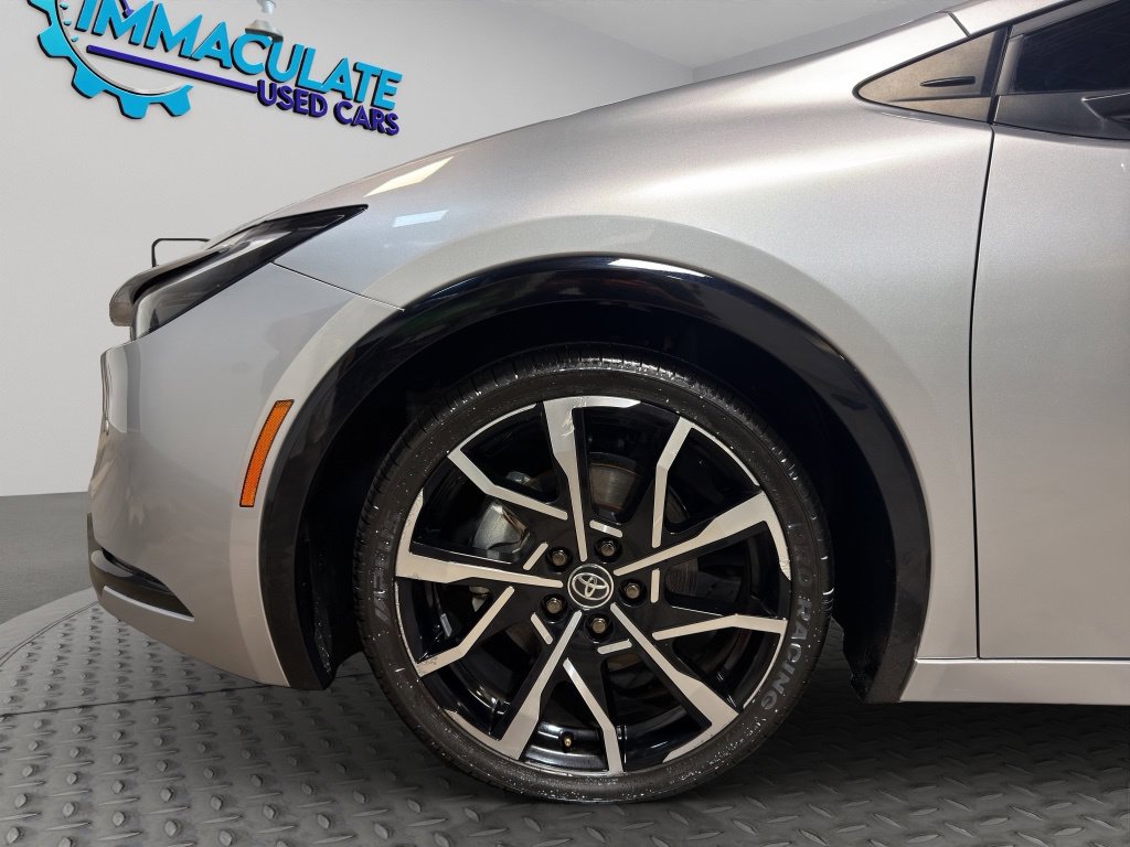 Used 2024 Toyota Prius Prime FWD image 25