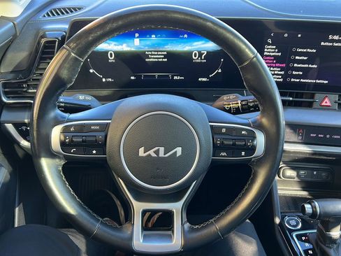 Used 2023 Kia Sportage SX image 13