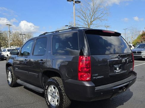 Used 2010 GMC Yukon SLT w/ SLT-2 Equipment Package AWD/4WD image 7