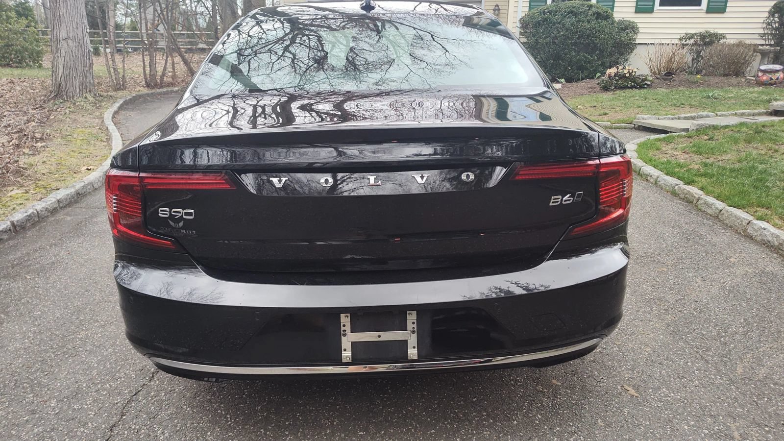 Used 2024 Volvo S90 B6 Plus AWD/4WD image 4