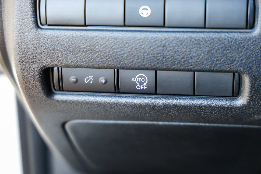 Used 2023 Nissan Rogue SV FWD image 42
