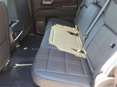 Used 2025 Chevrolet Silverado 1500 High Country w/ Technology Package image 27