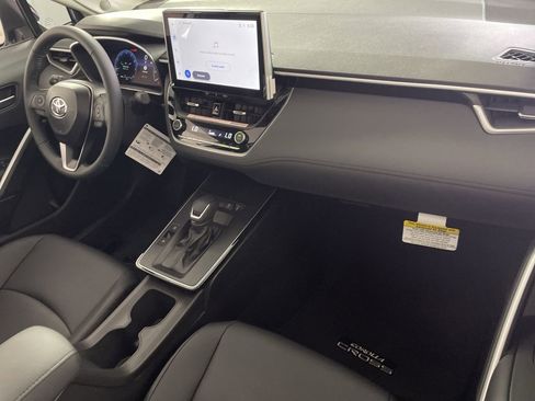 New 2026 Toyota Corolla Cross XLE image 27