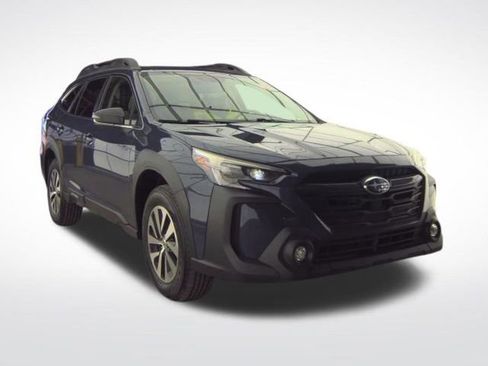 Used 2023 Subaru Outback Premium image 19